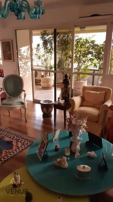 Foto 2 de Apartamento com 3 quartos à venda, 236m2 em Vila Nova Conceição, São Paulo - SP