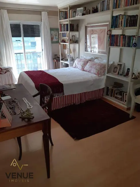 Foto 5 de Apartamento com 3 quartos à venda, 236m2 em Vila Nova Conceição, São Paulo - SP