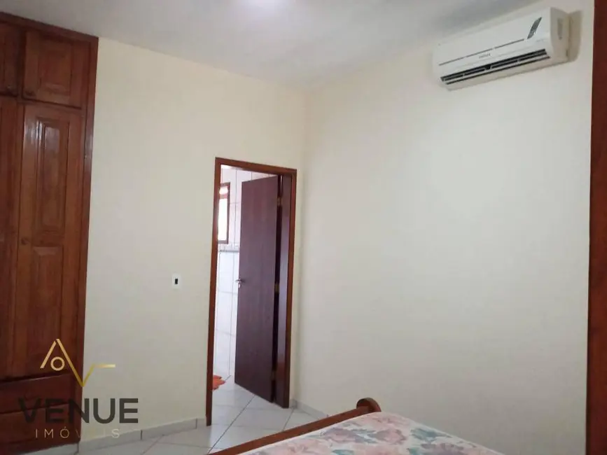 Foto 4 de Sobrado com 6 quartos à venda, 550m2 em Park Imperial, Caraguatatuba - SP