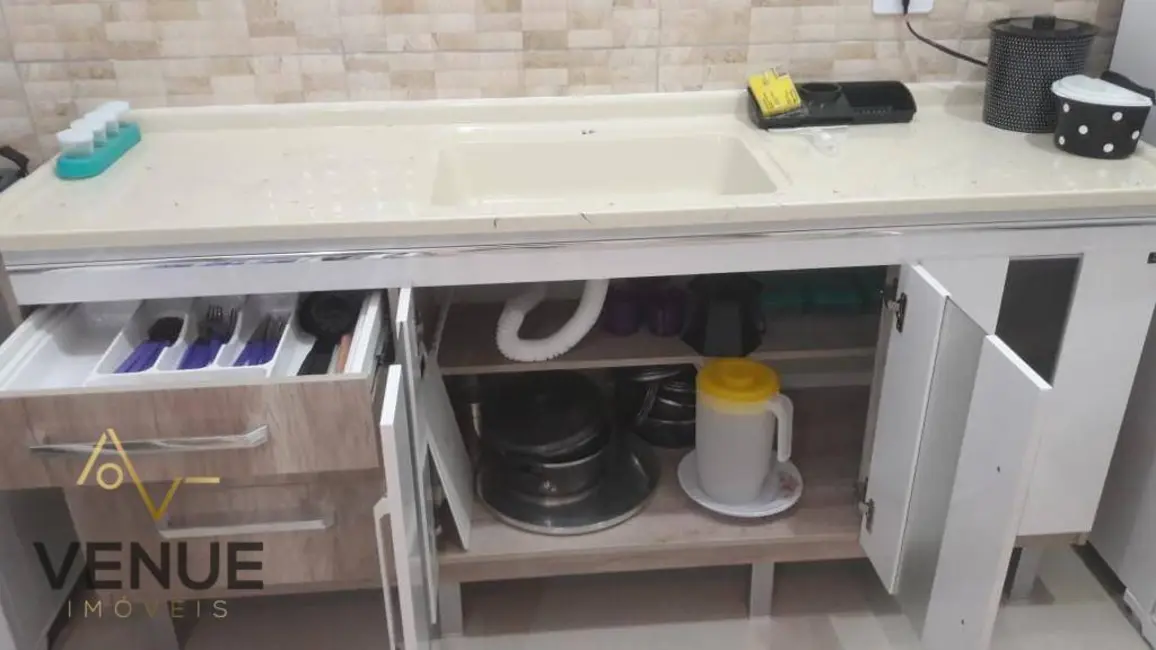 Foto 8 de Sobrado com 8 quartos à venda, 216m2 em Martim de Sá, Caraguatatuba - SP