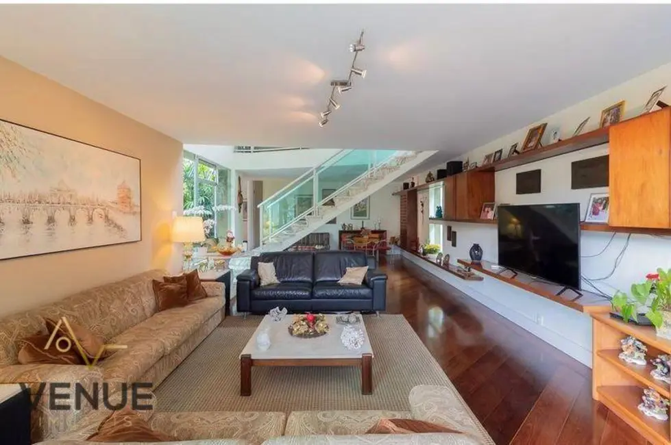 Foto 1 de Sobrado com 3 quartos à venda, 360m2 em Sumaré, São Paulo - SP