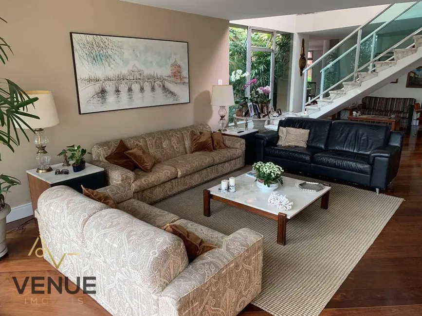 Sobrado com 3 quartos à venda, 360m2 em Sumaré, São Paulo - SP - imagem 3 Foto 3 de Sobrado com 3 quartos à venda, 360m2 em Sumaré, São Paulo - SP