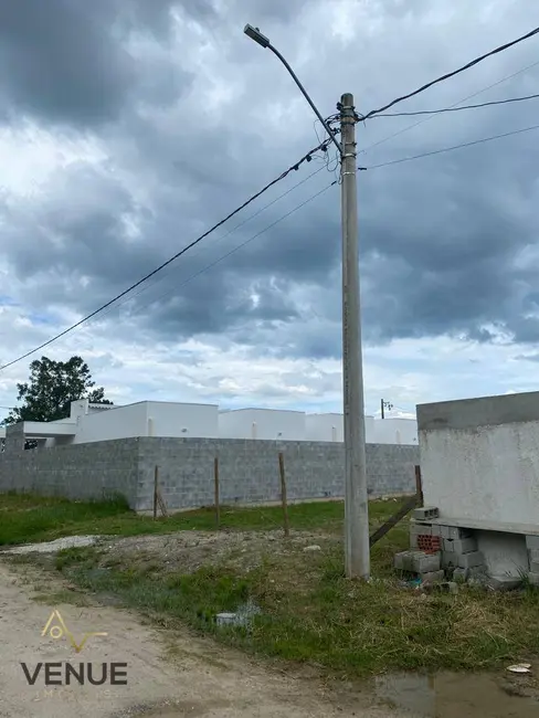 Foto 3 de Terreno / Lote à venda, 300m2 em Balneário dos Golfinhos, Caraguatatuba - SP