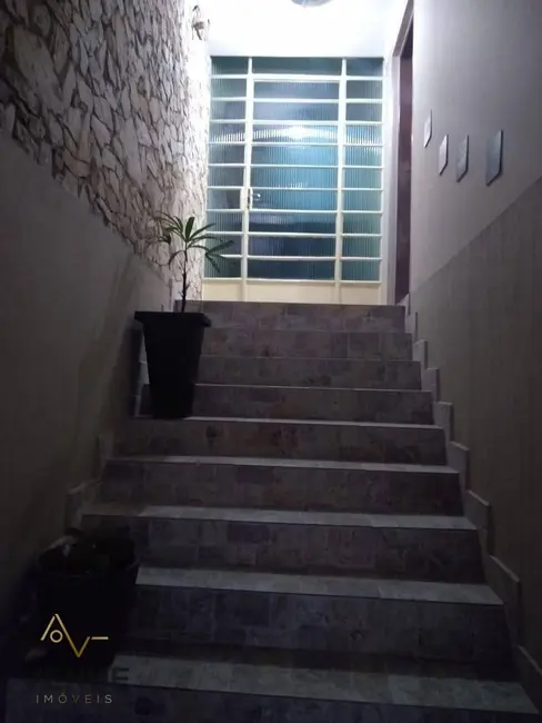 Sobrado com 3 quartos à venda, 220m2 em Vila Mazzei, São Paulo - SP - imagem 6 Foto 6 de Sobrado com 3 quartos à venda, 220m2 em Vila Mazzei, São Paulo - SP