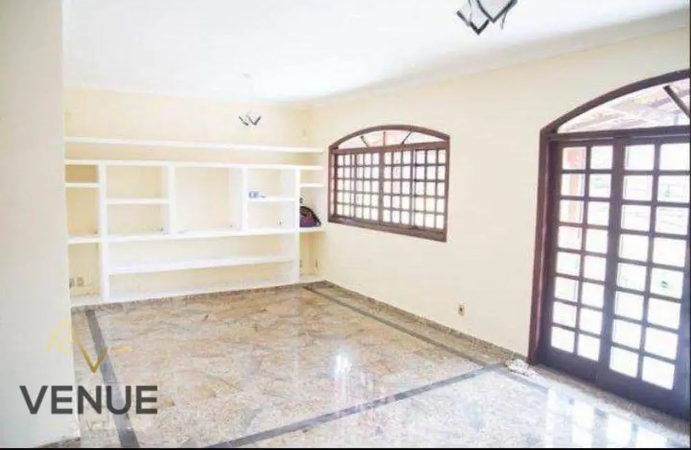 Sobrado com 4 quartos à venda, 252m2 em Vila Picinin, São Paulo - SP - imagem 2 Foto 2 de Sobrado com 4 quartos à venda, 252m2 em Vila Picinin, São Paulo - SP