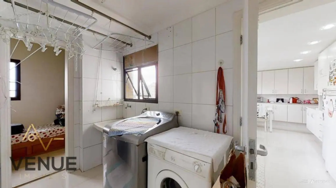 Foto 9 de Apartamento com 3 quartos à venda, 212m2 em Vila Suzana, São Paulo - SP