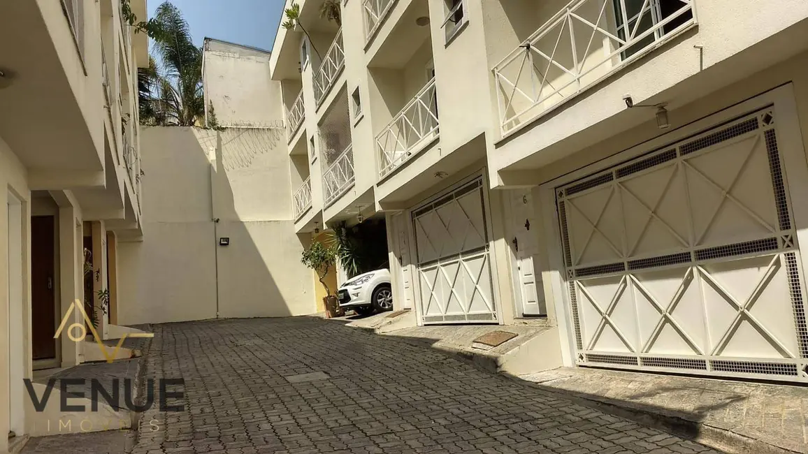 Sobrado com 3 quartos à venda, 135m2 em Chácara Seis de Outubro, São Paulo - SP - imagem 3 Foto 3 de Sobrado com 3 quartos à venda, 135m2 em Chácara Seis de Outubro, São Paulo - SP