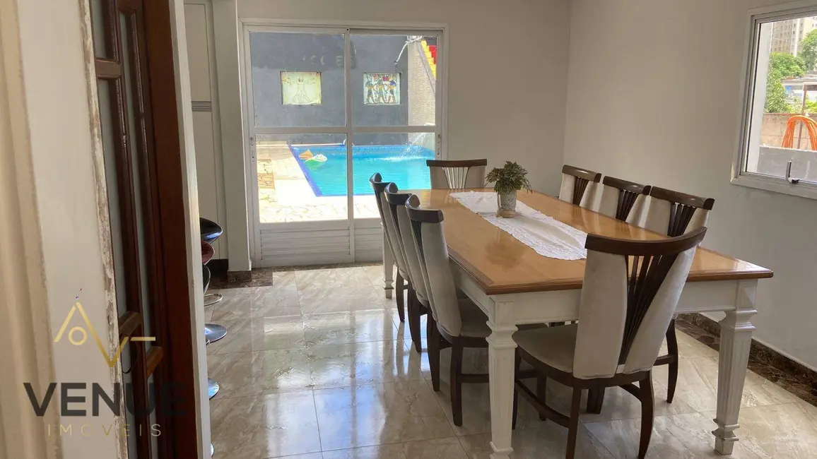 Sobrado com 4 quartos à venda, 340m2 em Vila Buenos Aires, São Paulo - SP - imagem 3 Foto 3 de Sobrado com 4 quartos à venda, 340m2 em Vila Buenos Aires, São Paulo - SP