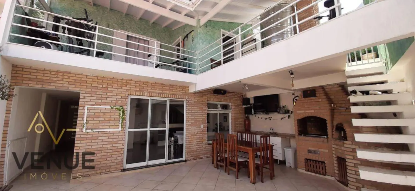 Sobrado com 4 quartos à venda, 260m2 em Jardim Virginia Bianca, São Paulo - SP - imagem 7 Foto 7 de Sobrado com 4 quartos à venda, 260m2 em Jardim Virginia Bianca, São Paulo - SP