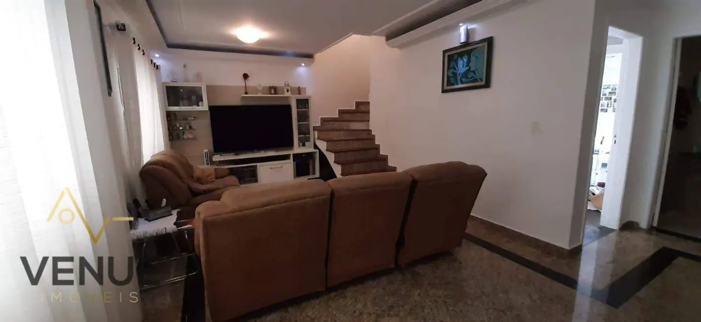 Sobrado com 4 quartos à venda, 260m2 em Jardim Virginia Bianca, São Paulo - SP - imagem 5 Foto 5 de Sobrado com 4 quartos à venda, 260m2 em Jardim Virginia Bianca, São Paulo - SP