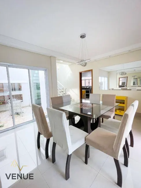 Foto 8 de Casa de Condomínio com 5 quartos à venda, 280m2 em Parque Residencial Itapeti, Mogi Das Cruzes - SP