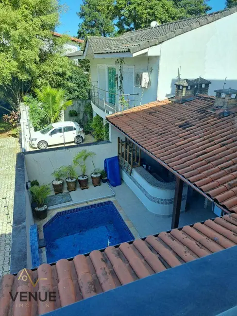 Foto 2 de Sobrado com 3 quartos à venda, 250m2 em Vila Irmãos Arnoni, São Paulo - SP