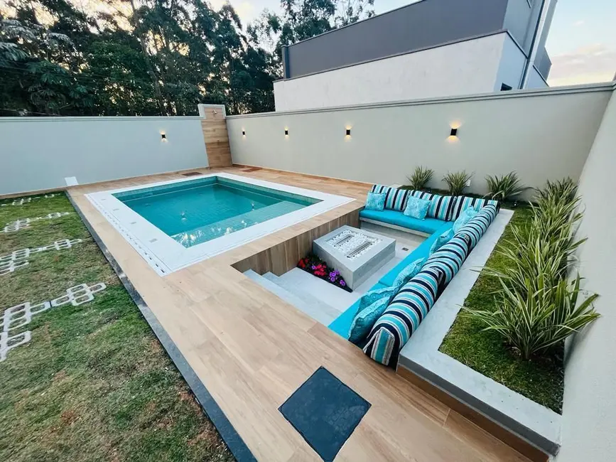 Foto 7 de Sobrado com 4 quartos à venda, 300m2 em Residencial Real Park, Aruja - SP