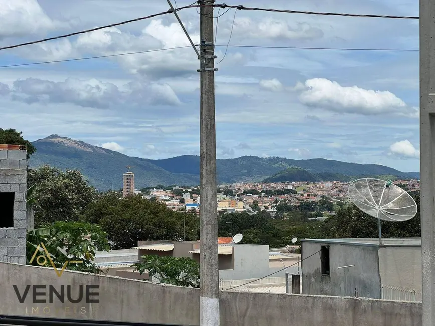 Foto 9 de Casa com 2 quartos à venda, 125m2 em Jardim São Felipe, Atibaia - SP