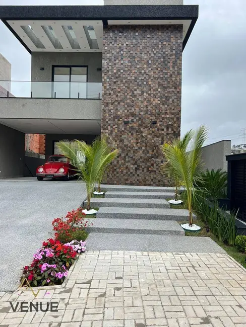 Foto 1 de Sobrado com 4 quartos à venda, 450m2 em Mogi Das Cruzes - SP