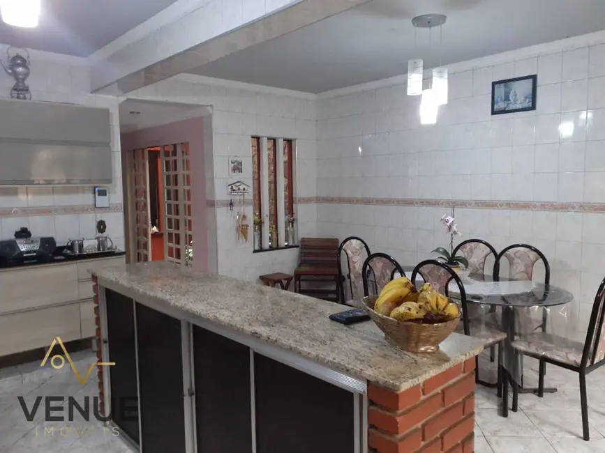 Foto 3 de Sobrado com 4 quartos à venda, 292m2 em Parque Oratório, Santo Andre - SP