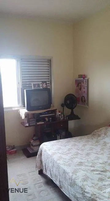 Sobrado com 3 quartos à venda, 240m2 em Vila Santa Isabel, São Paulo - SP - imagem 8 Foto 8 de Sobrado com 3 quartos à venda, 240m2 em Vila Santa Isabel, São Paulo - SP