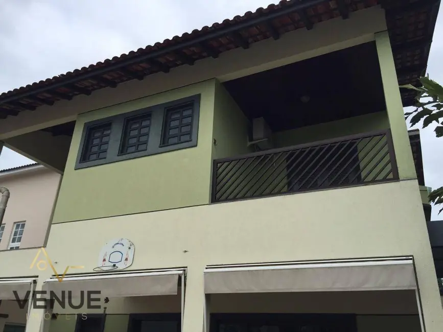 Casa de Condomínio com 4 quartos à venda, 360m2 em Balneário Praia do Pernambuco, Guaruja - SP - imagem 3 Foto 3 de Casa de Condomínio com 4 quartos à venda, 360m2 em Balneário Praia do Pernambuco, Guaruja - SP