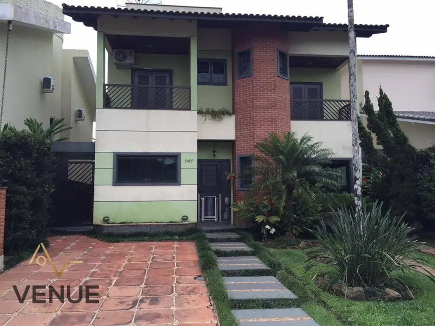 Casa de Condomínio com 4 quartos à venda, 360m2 em Balneário Praia do Pernambuco, Guaruja - SP - imagem 1 Foto 1 de Casa de Condomínio com 4 quartos à venda, 360m2 em Balneário Praia do Pernambuco, Guaruja - SP