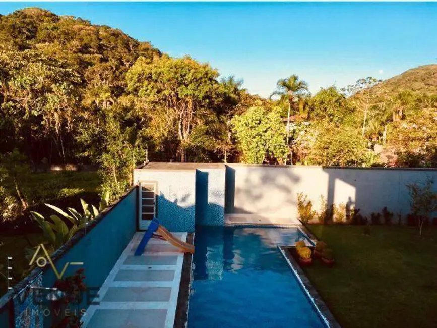 Casa de Condomínio com 5 quartos à venda, 700m2 em Balneário Praia do Pernambuco, Guaruja - SP - imagem 4 Foto 4 de Casa de Condomínio com 5 quartos à venda, 700m2 em Balneário Praia do Pernambuco, Guaruja - SP