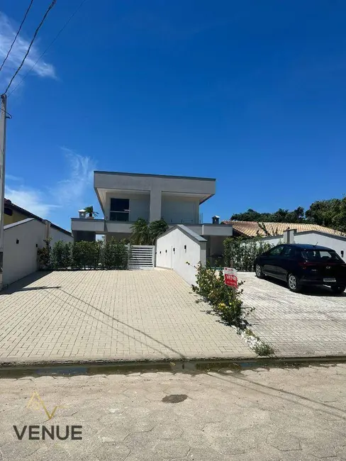 Sobrado com 3 quartos à venda, 92m2 em Bertioga - SP - imagem 4 Foto 4 de Sobrado com 3 quartos à venda, 92m2 em Bertioga - SP