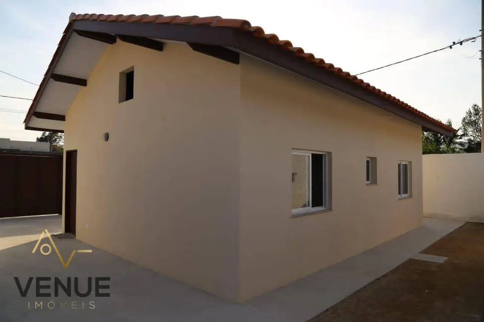 Foto 1 de Casa com 2 quartos à venda, 180m2 em Pontal de Santa Marina, Caraguatatuba - SP