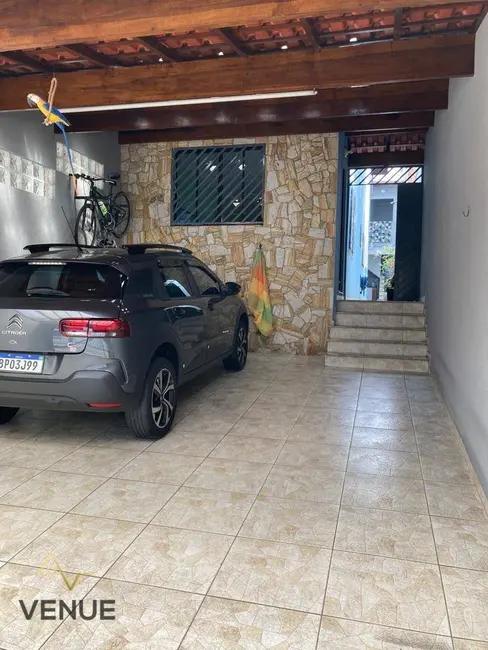 Sobrado com 4 quartos à venda, 220m2 em Vila Constança, São Paulo - SP - imagem 4 Foto 4 de Sobrado com 4 quartos à venda, 220m2 em Vila Constança, São Paulo - SP