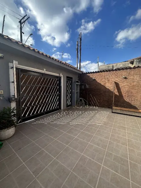 Foto 4 de Sobrado com 3 quartos à venda, 232m2 em Parque Guarani, São Paulo - SP