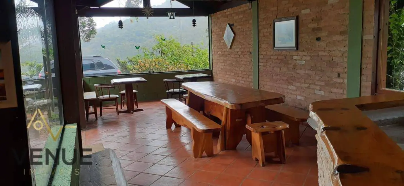 Casa de Condomínio com 3 quartos à venda, 1172m2 em Santo Antonio Do Pinhal - SP - imagem 3 Foto 3 de Casa de Condomínio com 3 quartos à venda, 1172m2 em Santo Antonio Do Pinhal - SP