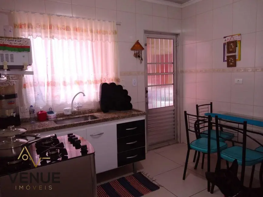 Casa com 2 quartos à venda, 125m2 em Jardim do Estádio, Santo Andre - SP - imagem 4 Foto 4 de Casa com 2 quartos à venda, 125m2 em Jardim do Estádio, Santo Andre - SP