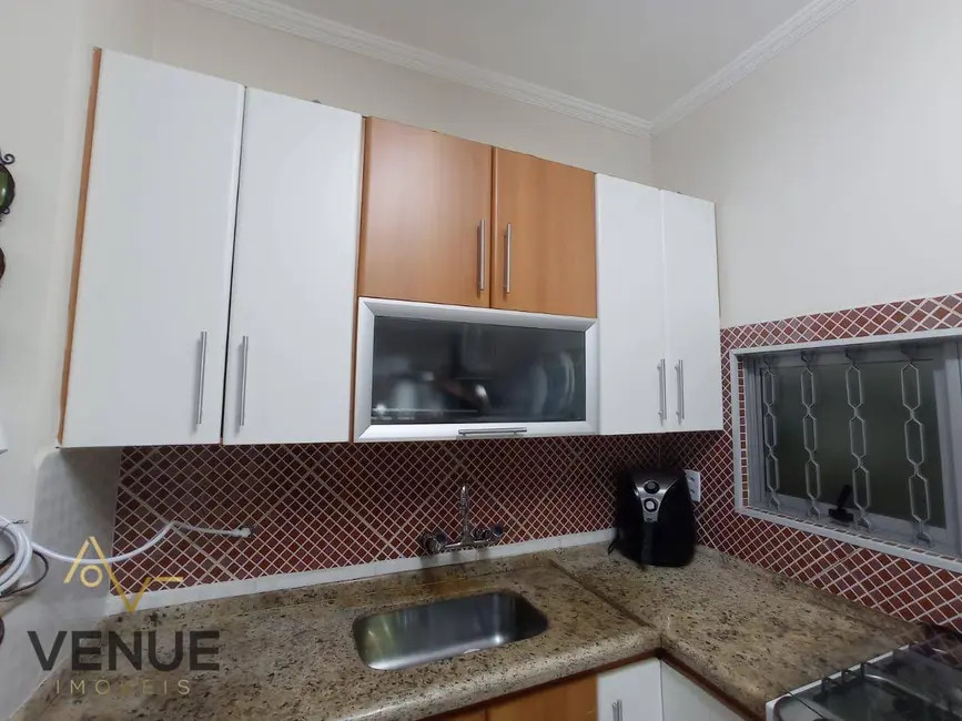 Sobrado com 3 quartos à venda, 220m2 em Vila Amália (Zona Leste), São Paulo - SP - imagem 4 Foto 4 de Sobrado com 3 quartos à venda, 220m2 em Vila Amália (Zona Leste), São Paulo - SP