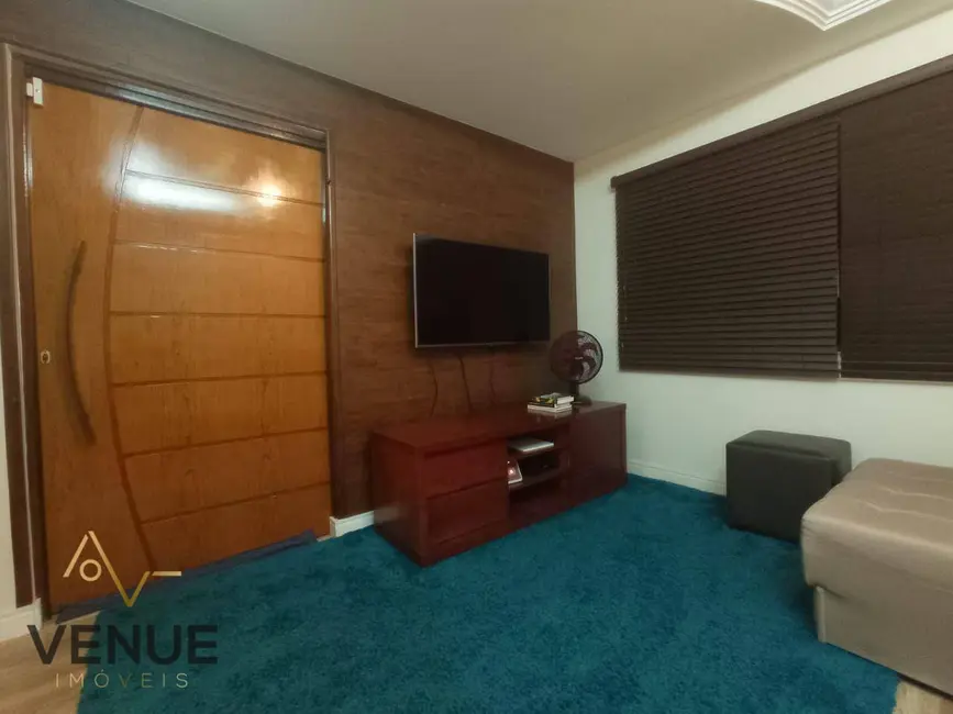 Foto 2 de Sobrado com 3 quartos à venda, 220m2 em Vila Amália (Zona Leste), São Paulo - SP