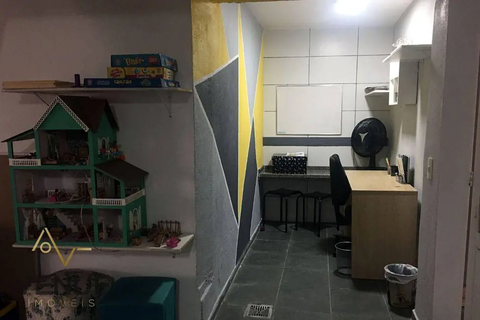 Foto 4 de Sobrado com 4 quartos à venda, 260m2 em Jardim Guairaca, São Paulo - SP