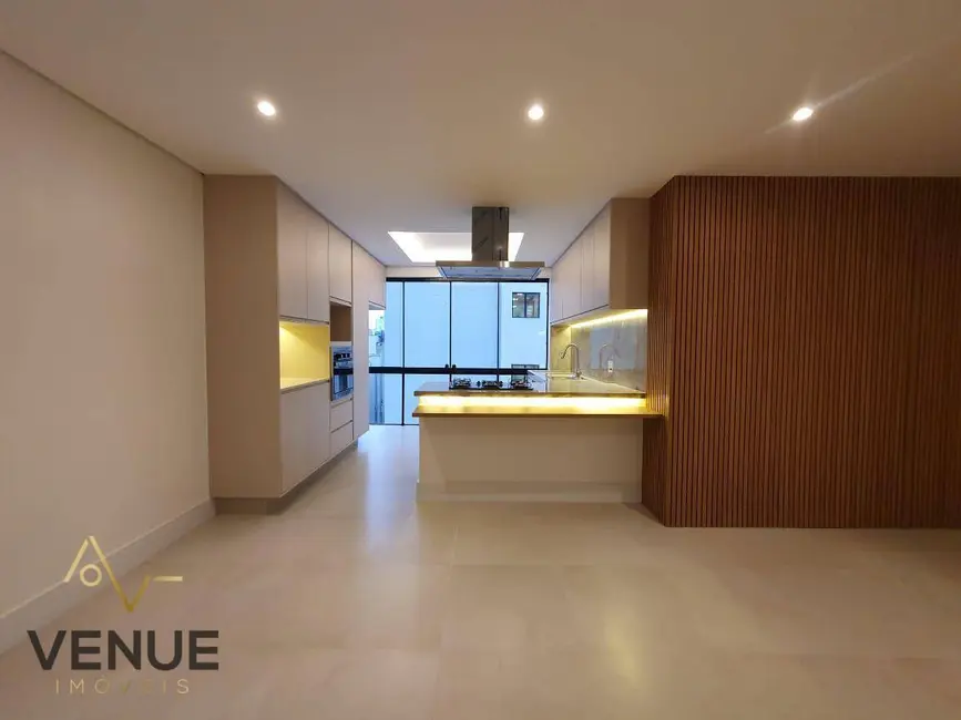 Cobertura com 3 quartos à venda, 170m2 em Vila Olímpia, São Paulo - SP - imagem 3 Foto 3 de Cobertura com 3 quartos à venda, 170m2 em Vila Olímpia, São Paulo - SP