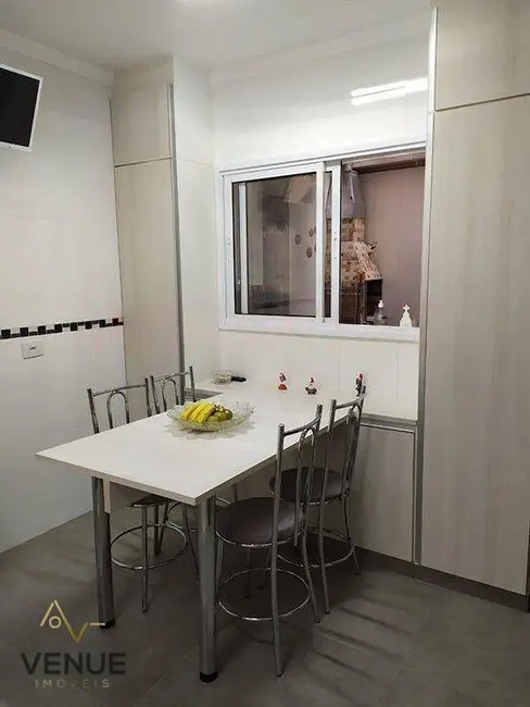 Sobrado com 3 quartos à venda, 189m2 em Parada Inglesa, São Paulo - SP - imagem 4 Foto 4 de Sobrado com 3 quartos à venda, 189m2 em Parada Inglesa, São Paulo - SP