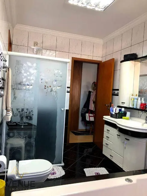 Sobrado com 4 quartos à venda, 324m2 em Jardim Cidade Pirituba, São Paulo - SP - imagem 9 Foto 9 de Sobrado com 4 quartos à venda, 324m2 em Jardim Cidade Pirituba, São Paulo - SP