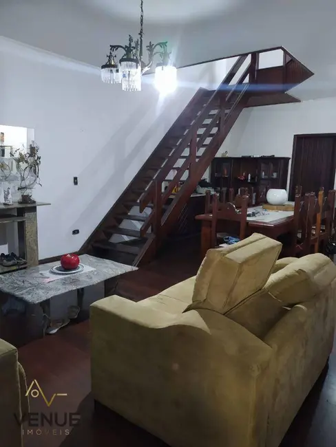 Sobrado com 3 quartos à venda, 280m2 em Itaim Paulista, São Paulo - SP - imagem 3 Foto 3 de Sobrado com 3 quartos à venda, 280m2 em Itaim Paulista, São Paulo - SP