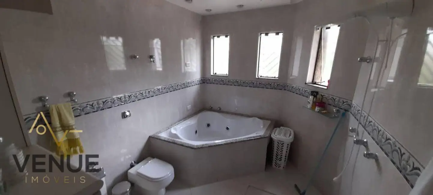 Sobrado com 4 quartos à venda, 357m2 em Vila Nova Manchester, São Paulo - SP - imagem 6 Foto 6 de Sobrado com 4 quartos à venda, 357m2 em Vila Nova Manchester, São Paulo - SP