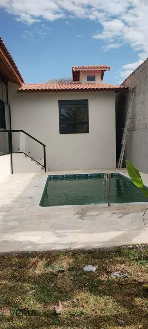 Casa com 3 quartos à venda, 300m2 em Jardim das Cerejeiras, Atibaia - SP - imagem 2 Foto 2 de Casa com 3 quartos à venda, 300m2 em Jardim das Cerejeiras, Atibaia - SP