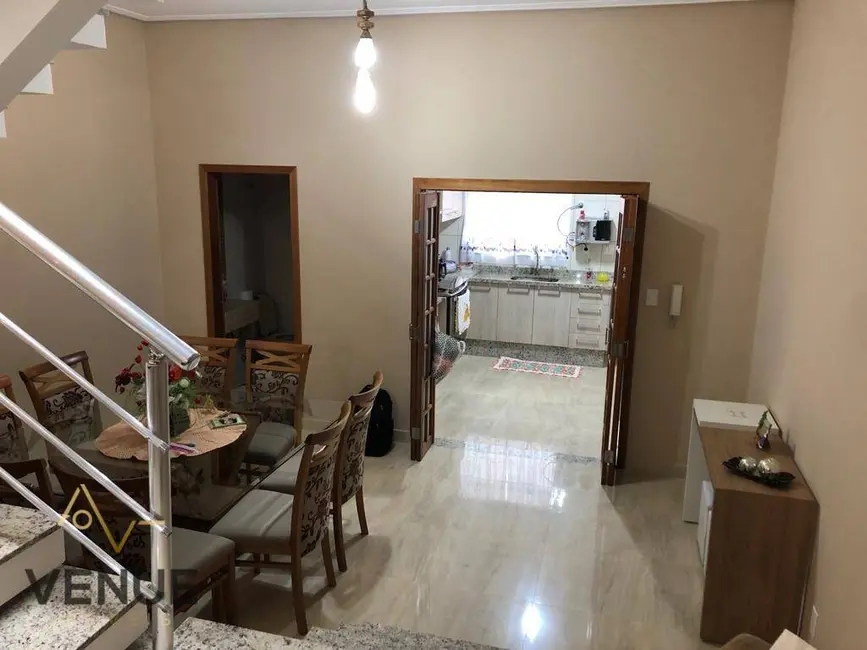 Sobrado com 3 quartos à venda, 180m2 em Vila Ivone, São Paulo - SP - imagem 5 Foto 5 de Sobrado com 3 quartos à venda, 180m2 em Vila Ivone, São Paulo - SP