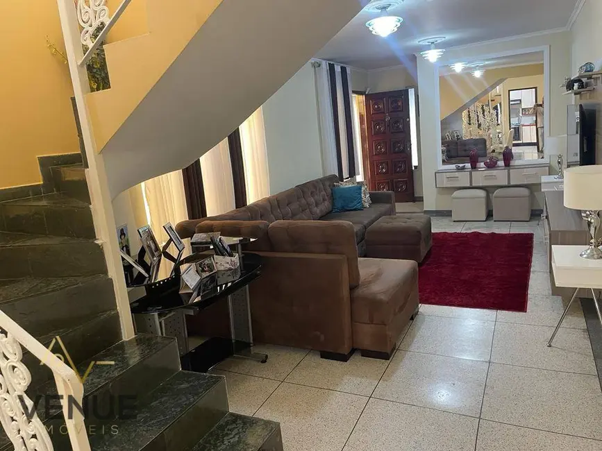 Sobrado com 4 quartos à venda, 192m2 em Cidade Patriarca, São Paulo - SP - imagem 6 Foto 6 de Sobrado com 4 quartos à venda, 192m2 em Cidade Patriarca, São Paulo - SP