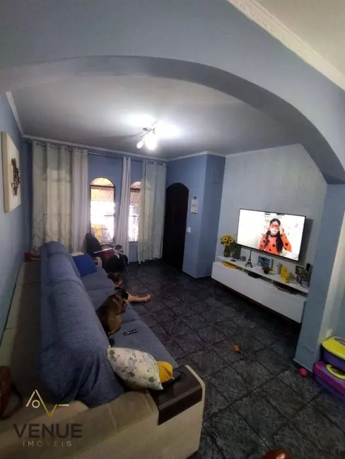 Sobrado com 3 quartos à venda, 156m2 em Jardim Las Vegas, Santo Andre - SP - imagem 8 Foto 8 de Sobrado com 3 quartos à venda, 156m2 em Jardim Las Vegas, Santo Andre - SP