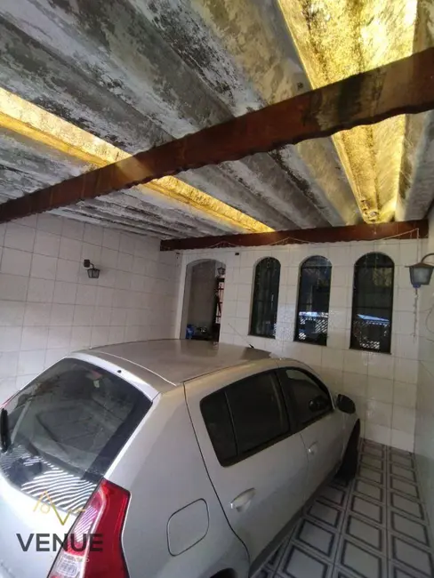 Sobrado com 3 quartos à venda, 156m2 em Jardim Las Vegas, Santo Andre - SP - imagem 3 Foto 3 de Sobrado com 3 quartos à venda, 156m2 em Jardim Las Vegas, Santo Andre - SP