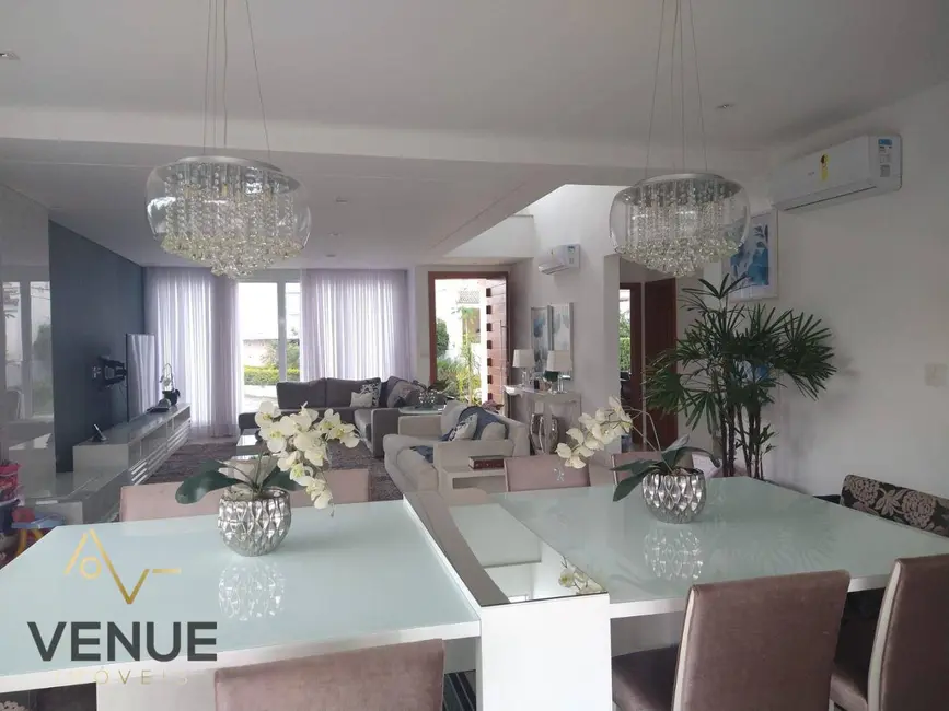 Foto 7 de Sobrado com 3 quartos à venda, 377m2 em Parque Residencial Itapeti, Mogi Das Cruzes - SP