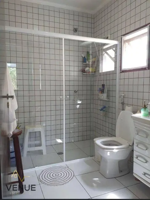 Foto 5 de Sobrado com 3 quartos à venda, 250m2 em Aruja - SP