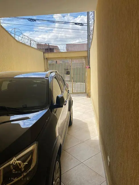 Sobrado com 3 quartos à venda, 140m2 em Jardim Triana, São Paulo - SP - imagem 2 Foto 2 de Sobrado com 3 quartos à venda, 140m2 em Jardim Triana, São Paulo - SP