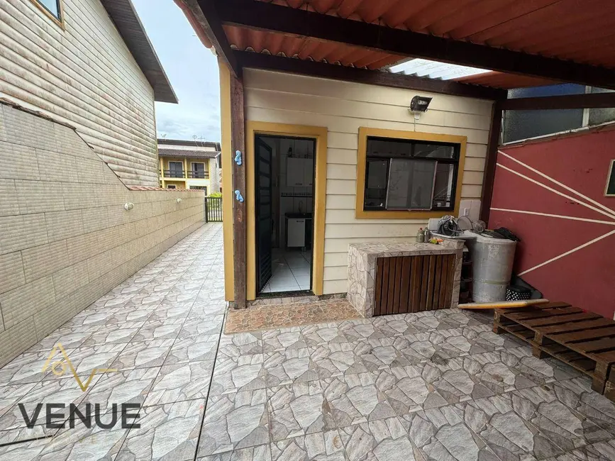 Casa de Condomínio com 2 quartos à venda, 58m2 em Itanhaem - SP - imagem 3 Foto 3 de Casa de Condomínio com 2 quartos à venda, 58m2 em Itanhaem - SP
