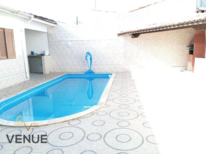 Sobrado com 6 quartos à venda, 270m2 em Itanhaem - SP - imagem 3 Foto 3 de Sobrado com 6 quartos à venda, 270m2 em Itanhaem - SP