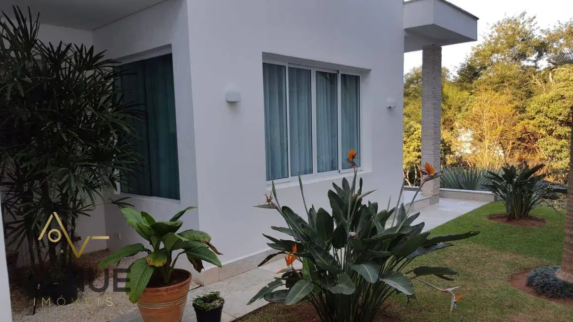 Casa de Condomínio com 6 quartos à venda, 2200m2 em Caputera, Aruja - SP - imagem 9 Foto 9 de Casa de Condomínio com 6 quartos à venda, 2200m2 em Caputera, Aruja - SP