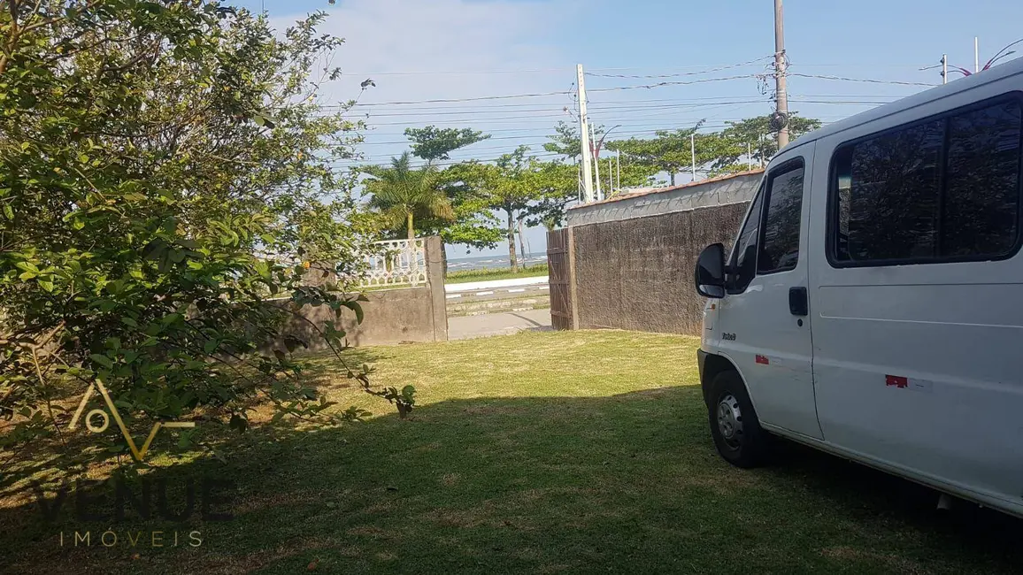 Foto 2 de Casa com 2 quartos à venda, 500m2 em Praia das Palmeiras, Caraguatatuba - SP